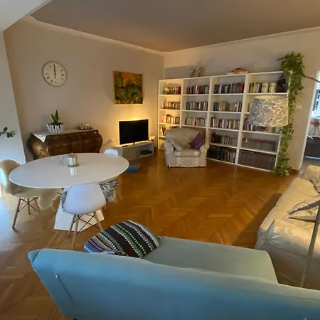 Residenza Delle Farfalle-Camera Tripla Con Bagno Privato *