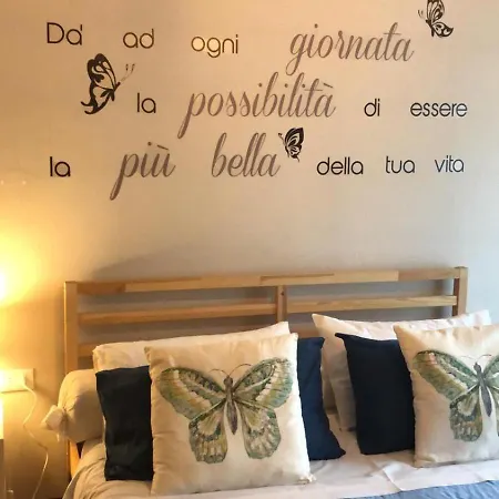 Residenza Delle Farfalle-Camera Tripla Con Bagno Privato