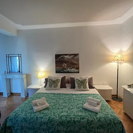Pensjonat Residenza Delle Farfalle-Camera Tripla Con Bagno Privato *