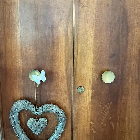 Residenza Delle Farfalle-Camera Tripla Con Bagno Privato Pensjonat